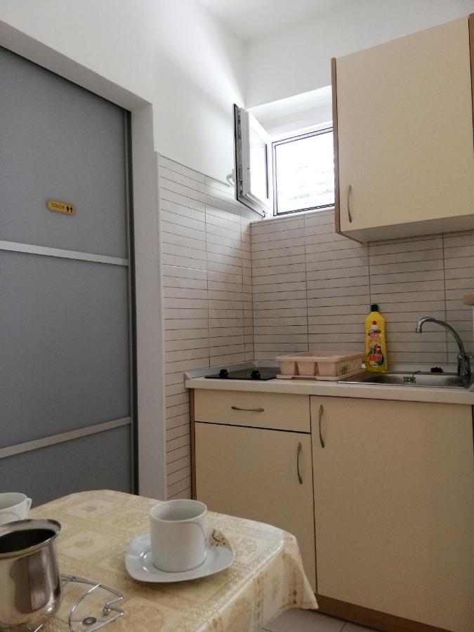 Apartments Aniko Saric Tučepi Екстериор снимка